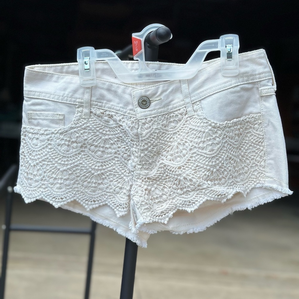 Hollister White Lace Front Jean Shorts
